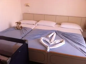 Carmen Ξενοδοχείο Ριτσιόνε